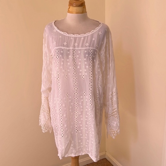 New! JOHNNY WAS size XL Mesha white eyelet embroidered top